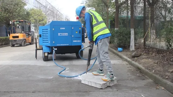 Portable Heavy Duty Screw Air Compressor Driven by Diesel
